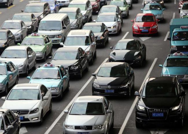 2025新澳门正版免费资本车,最新正品,探索澳门正版免费资本车，最新正品的未来展望